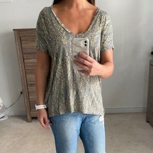 Ella Moss Printed Shortsleeve Oversized Vneck Tshirt, size S